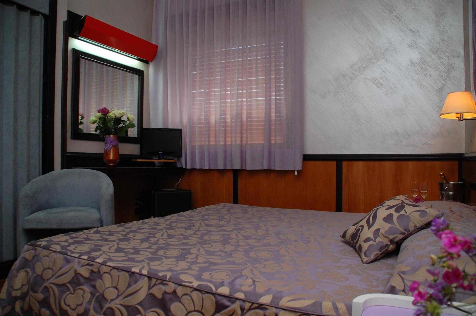 Benny Hotel Catanzaro Extérieur photo
