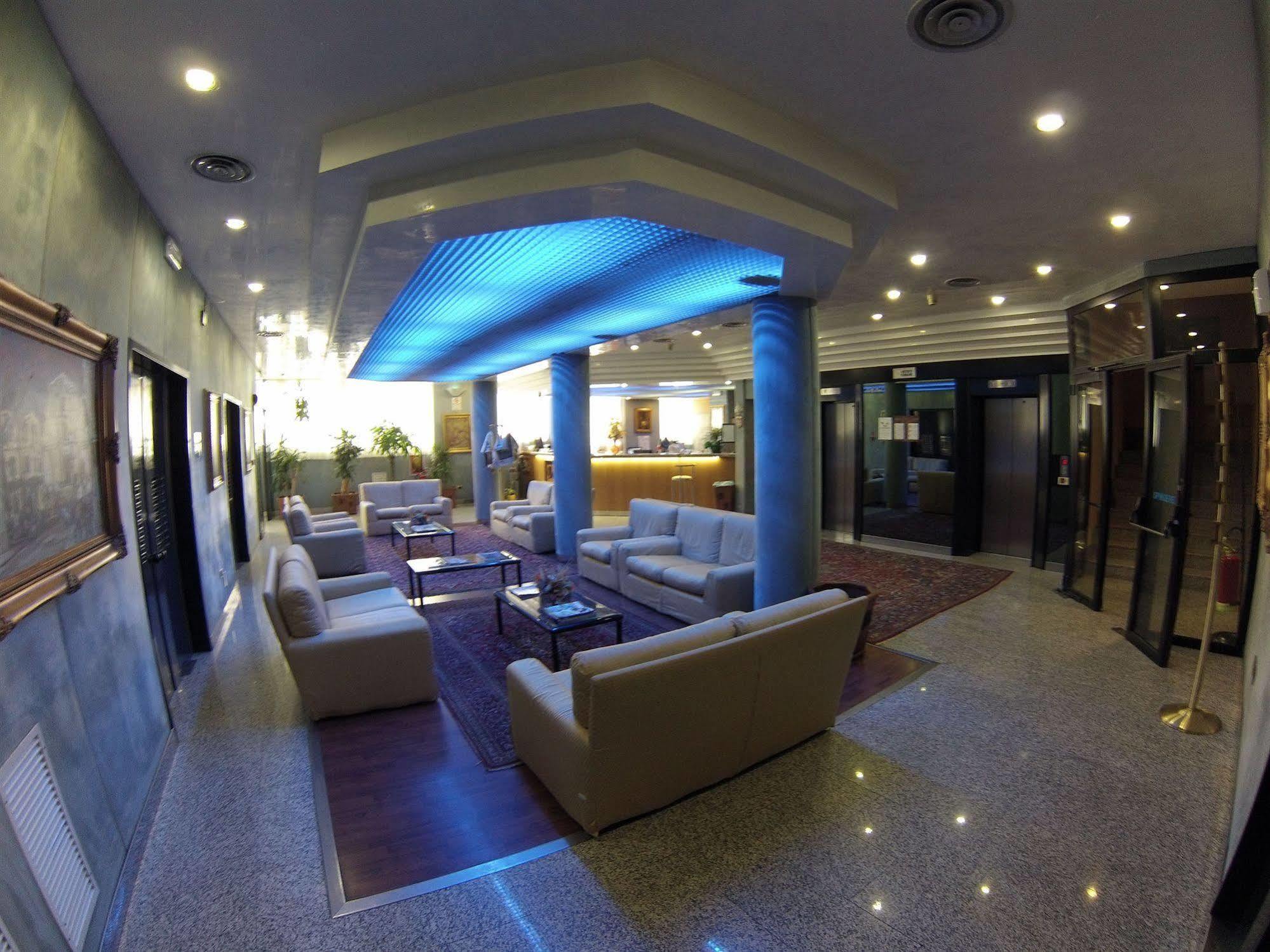 Benny Hotel Catanzaro Extérieur photo