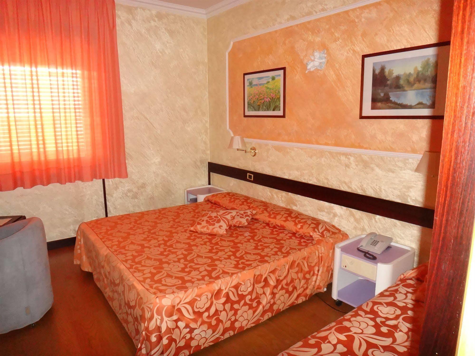 Benny Hotel Catanzaro Extérieur photo
